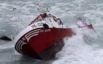 crew-member-recued-arrifana/2016-04-04